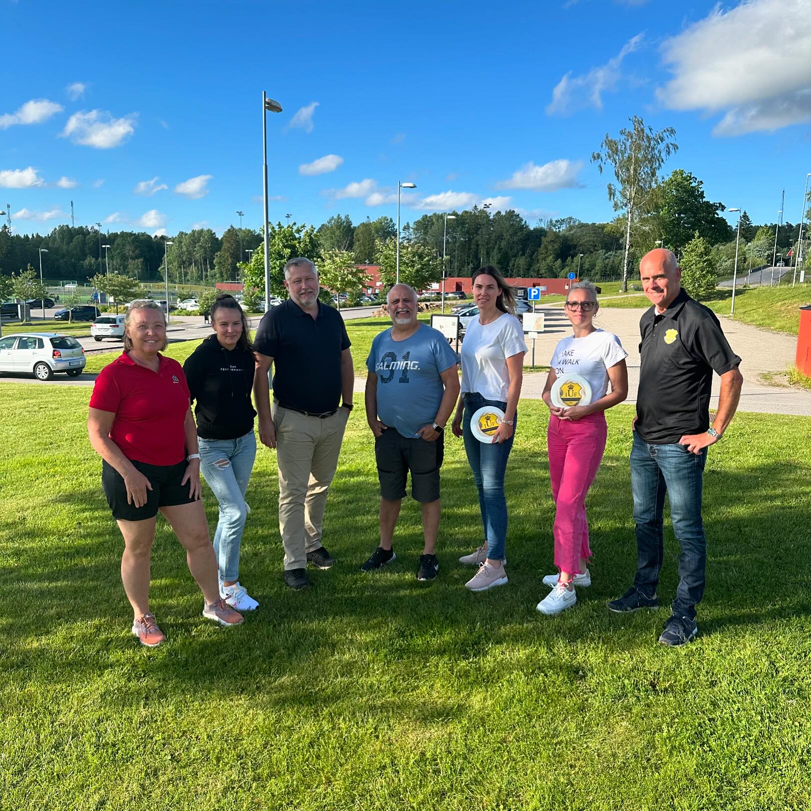 Bild på sju personer som 3 juni beslutat starta funkisidrottsskola hösten 2024 på Lassalyckan i Ulricehamn