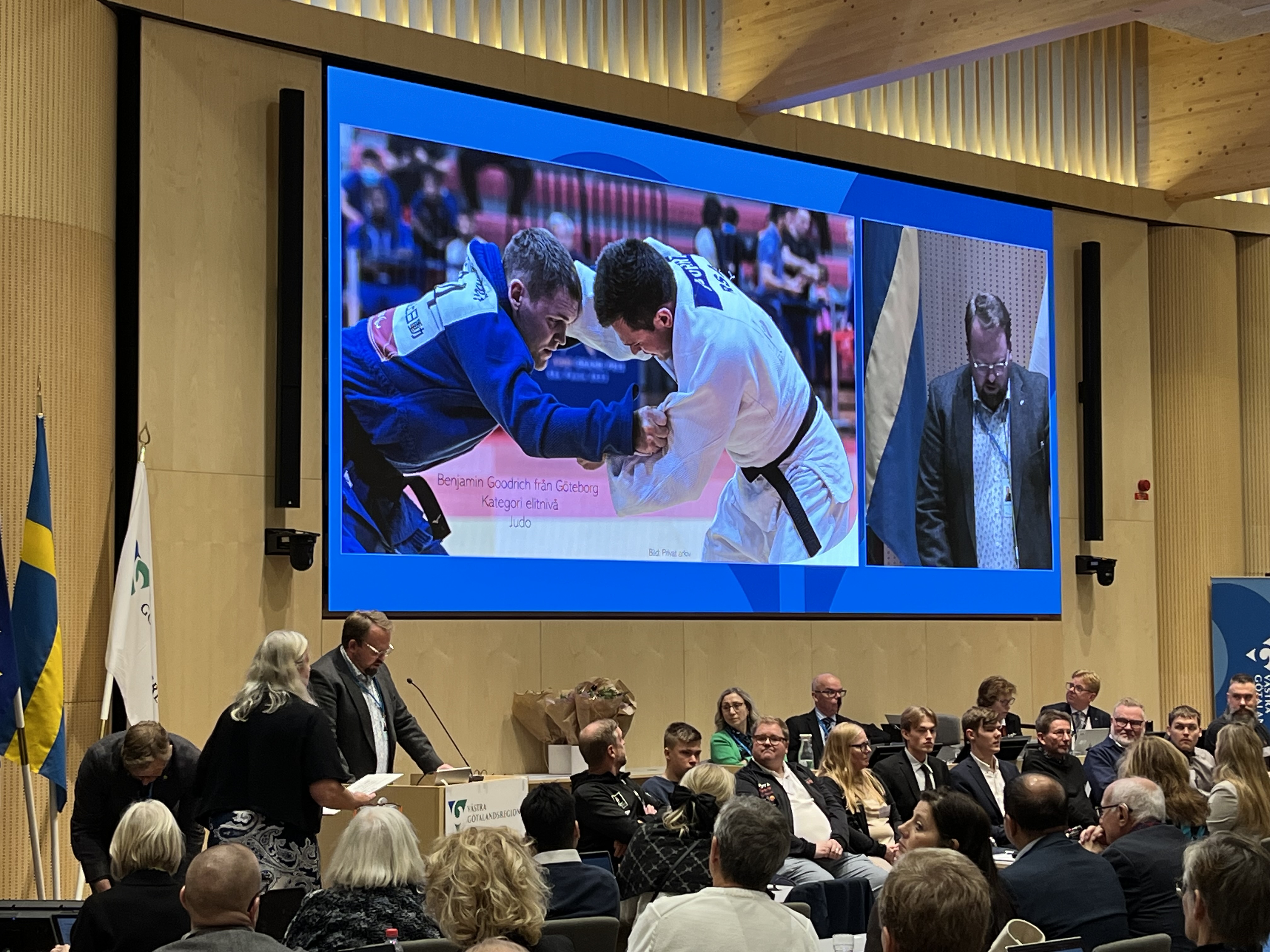 Bild från utdelning av Västra Götalandsregionens Parasportstipendium 2023, kategori elitnivå judo. Foto VGR.
