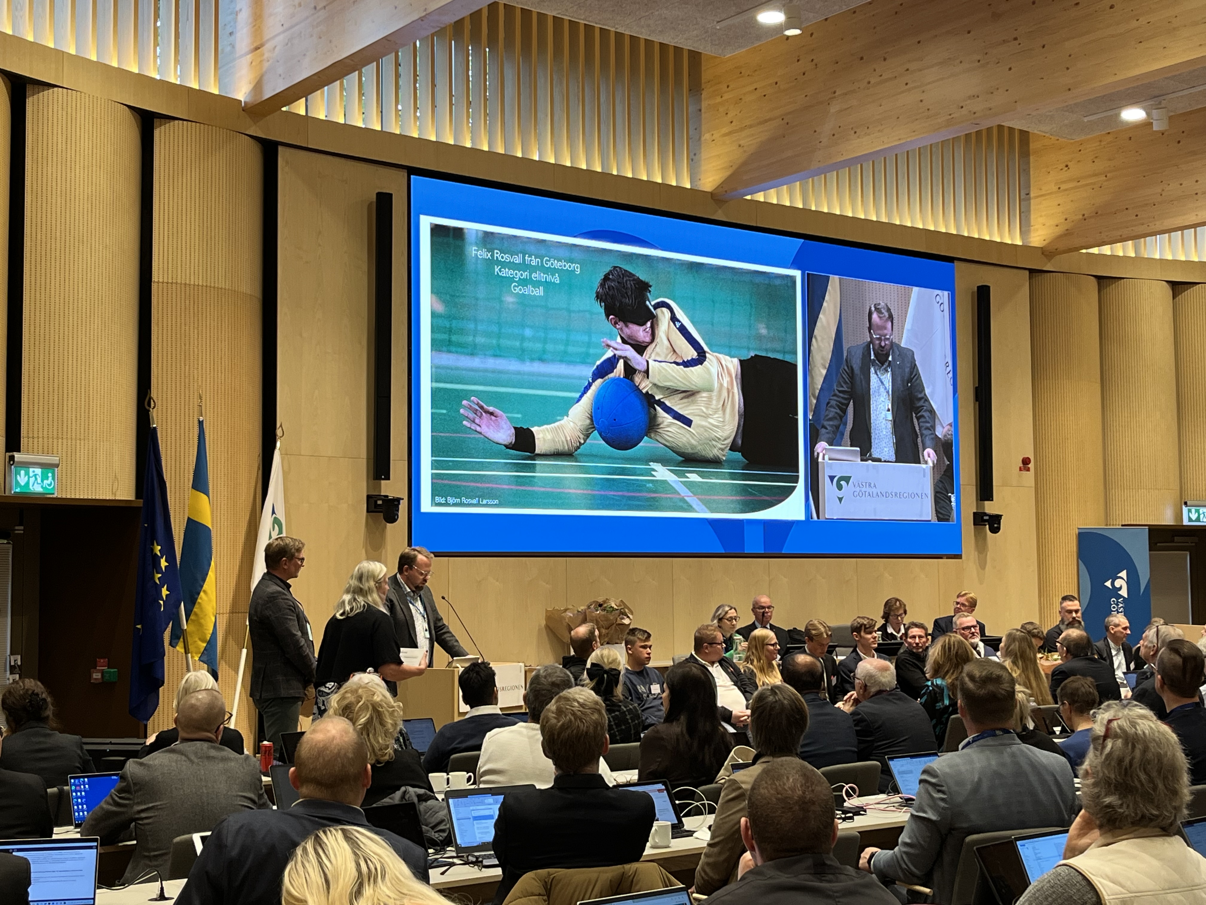 Bild från utdelning av Västra Götalandsregionens Parasportstipendium 2023, kategori elitnivå goalball. Foto VGR.